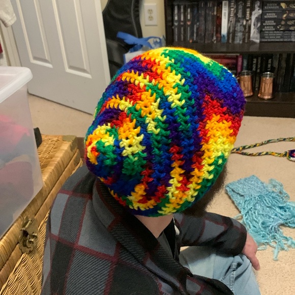 Rasta Hat - Picture 1 of 3